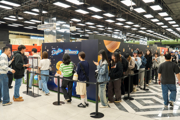 Was there a more certain announcement of the war…Suri X Kkumdori is a hit, and local brands led by Hanwha are spreading