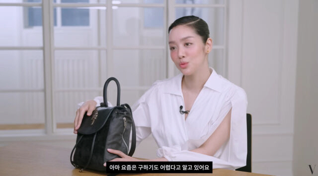Cha Cha Joo-young, it's hard to get a 10-year-old bag, but I use it affectionately