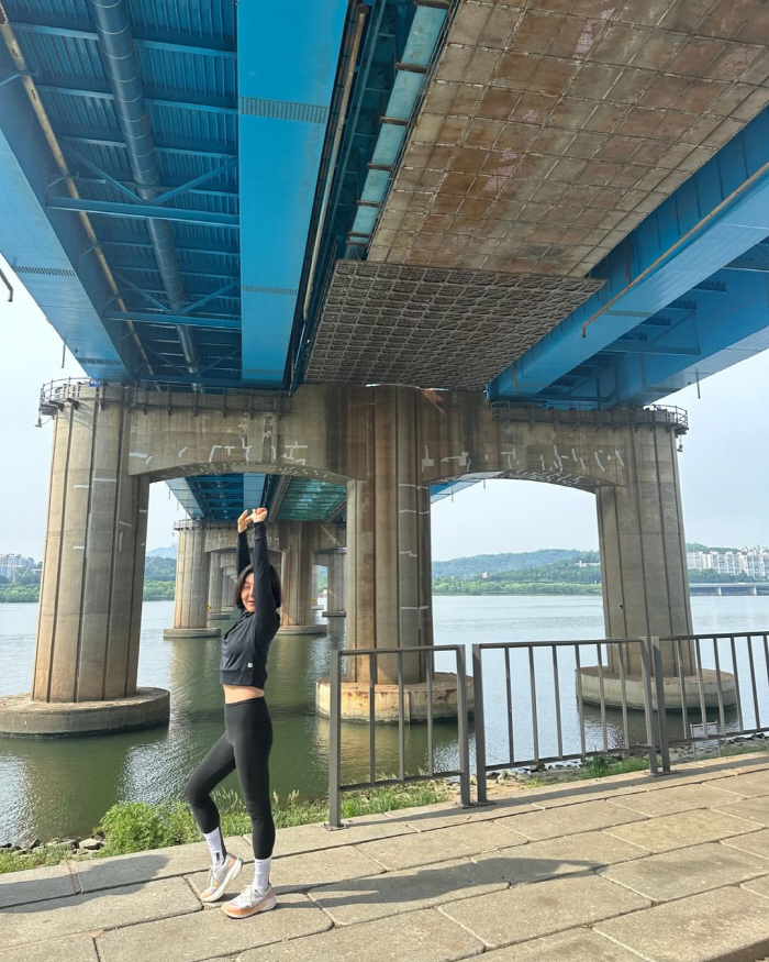 Han Hye-yeon, you lost 14kg and you're done with late-night snacks instead of dinner?I'm so hungry.