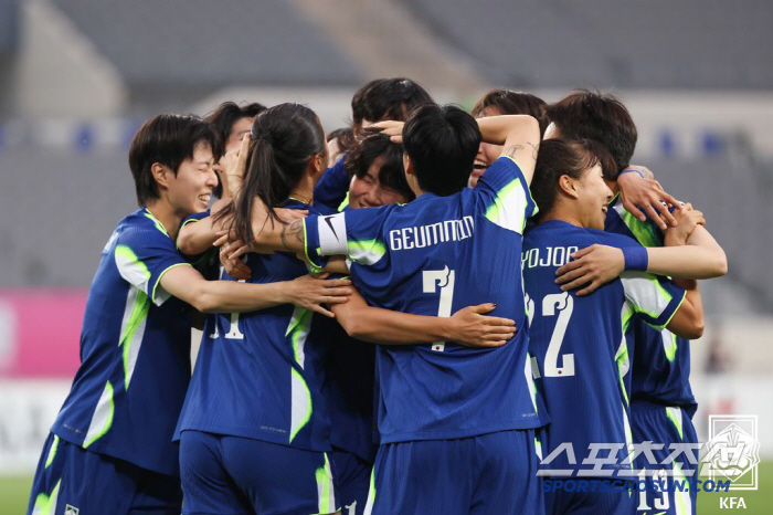 'I saw a one-on-one draw with Shin Sang-woo and Colombia, who made their debut in Minyoung Jung in 2000.' 