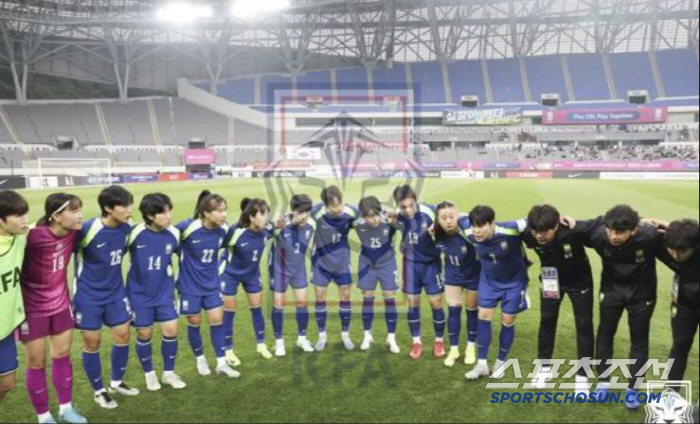 'I saw a one-on-one draw with Shin Sang-woo and Colombia, who made their debut in Minyoung Jung in 2000.' 