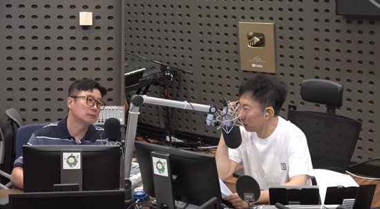 Lee Soo-geun and Na Young-seok PD Kang Ho-dong fell in love with rumors of discord, but they filmed a spin-off of New Western Game 