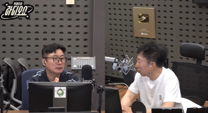 Lee Soo-geun revealed the rumors of a feud with Na PD in person. There is nothing good about fighting (Radio Show)