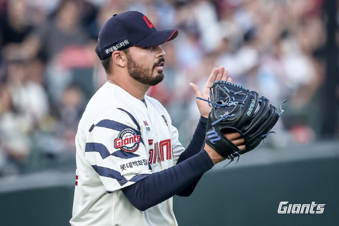 The 1st starter quenched my thirst! 99 pitches, 155km of Gamboa, 7 scoreless innings → Reyes No. 7 Fire Bat...Lotte escapes back-to-back losses after catching Kiwoom 