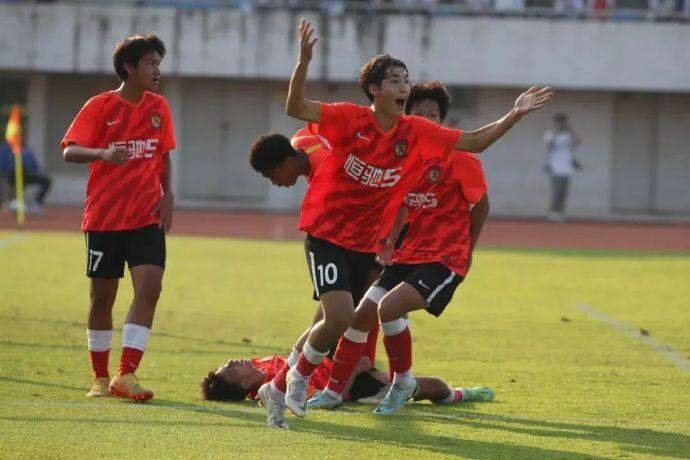 The 5-year-old national team is a new star in the early months of the month, and my role model is Mitoma Japan  my dream to enter Europe
