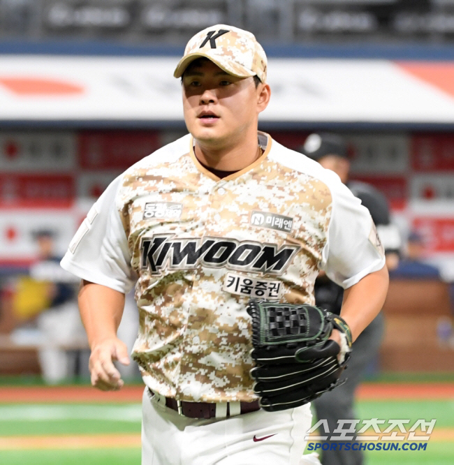 Coach Oh Joo-won resigned → Park Seung-joo retired, starting anew as a leader...Strengthen Kiwoom Pitcher Development Futures Two-man Pitcher Coach 