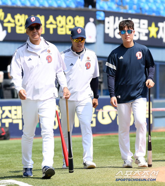 Doosan's goal to advance to the Korean Series, is it still valid? → What was the reaction of acting coach Cho Sung-hwan