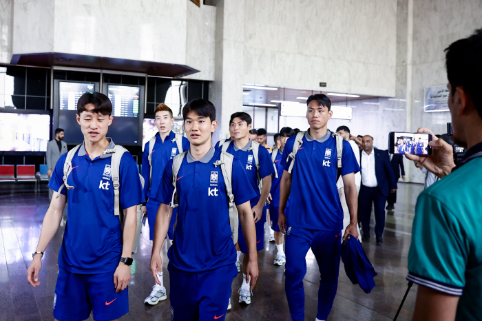 Dreamy reality Champions Europa winning myth in one place, joining Treble Lee Kang-in → working with Son Heung-min...Hong Myung-bo is finally the whole group, and the heat wave hell journey begins