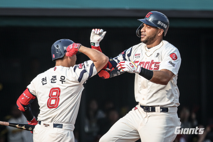 Forget the triple steal humiliation! Gamboa has changed dramatically, 155km typhoon hit by 17G consecutive sold-out resignation → 7 scoreless innings perfect pitching 