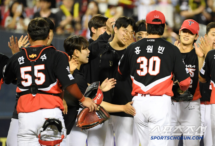 I can't compliment anyone! Kkotbumho is very satisfied → All the players did well