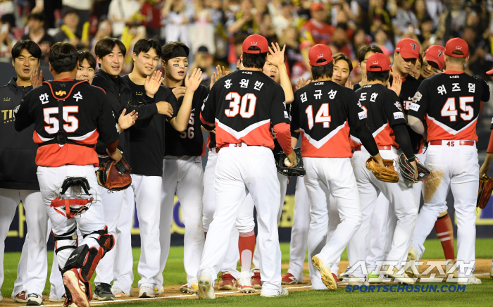 I can't compliment anyone! Kkotbumho is very satisfied → All the players did well