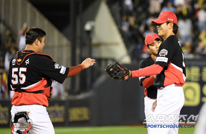 I can't compliment anyone! Kkotbumho is very satisfied → All the players did well