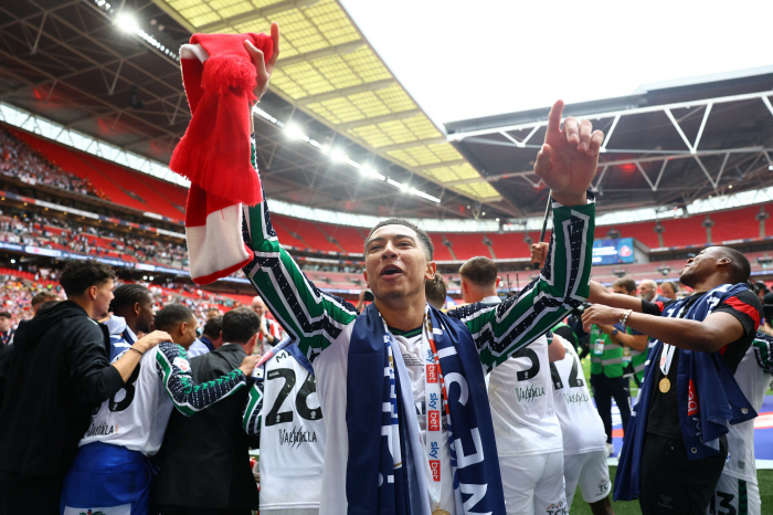 I want to follow my brother. Natural DNA, Sunderland's first division promotion talent, Bellingham's younger brother, Dortmund visualized...Parents may meet with Ulsan