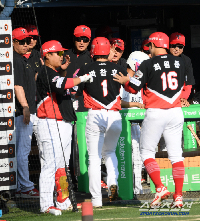 Park Chan-ho Choi Won-joon table setter is crazy! Yang Hyun-jong also won four games → KIA, Lee Seung-yeop resigned from Doosan 113 and won three consecutive games