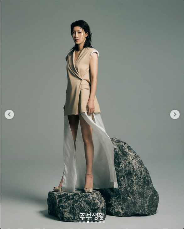 Wired, I've never seen this before...admiration for the extraordinary photoshoot
