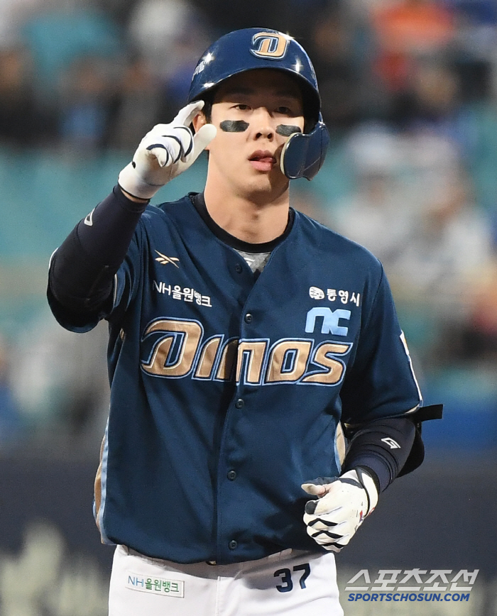 1 hit and 0 points. I'm sorry→Succeeded in 13 hits and revenge today. The fight for first place won NC65, LG Hanwha 0.5G car 