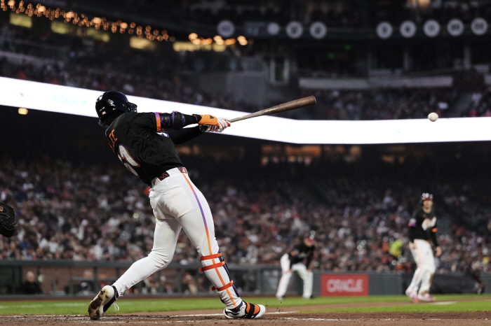 Disappointment? No, such a day comes out. SF Lee Jung-hoo had no hit in five at-bats for LAD Kim Hye-sung, two at-bats for no hit. It's okay as long as you avoid it