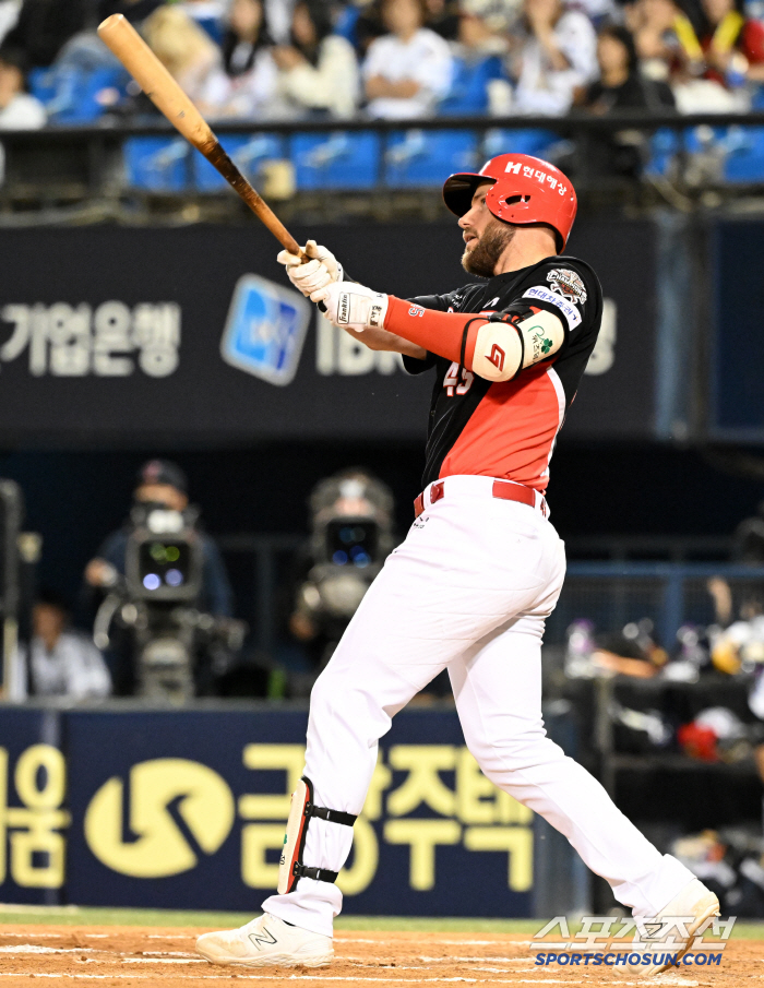 Finally, Wisdom  Choi Wonjun's two-run shot explodes! KIA's 3rd consecutive win...Director resignation Kang-soo of Doosan for four consecutive losses 