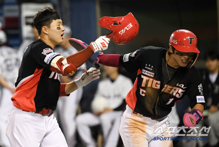 Finally, Wisdom  Choi Wonjun's two-run shot explodes! KIA's 3rd consecutive win...Director resignation Kang-soo of Doosan for four consecutive losses 
