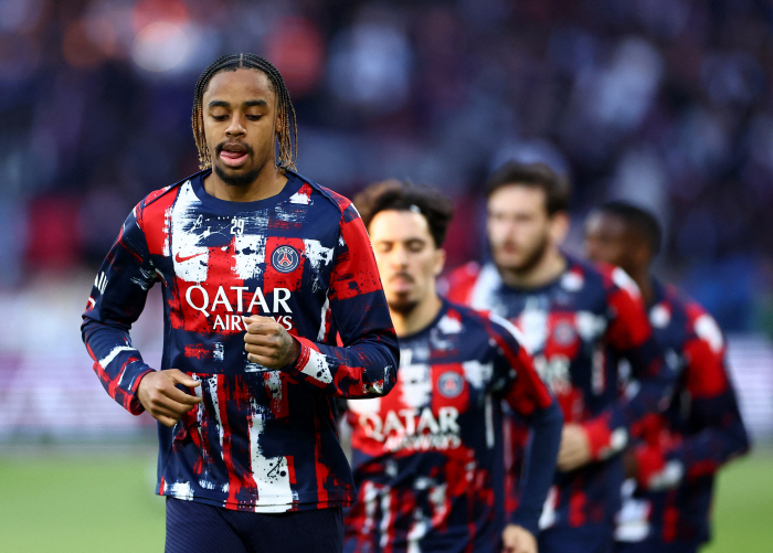 How can he only recruit Son Heung-min's competitors like this? Lee Kang-in's PSG colleague...Tottenham Generation Change Starts Behind-the-scenes Work