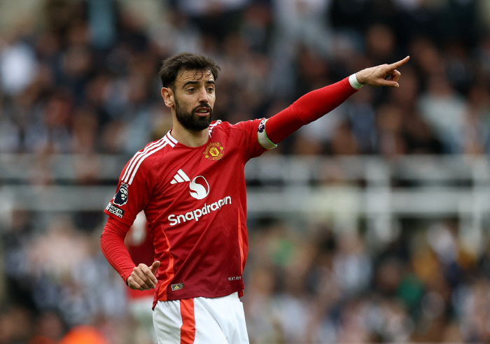 The non-official BBC has also checked! Man Utd captain's crazy decision to turn down 360 billion won for not going to Saudi Arabia