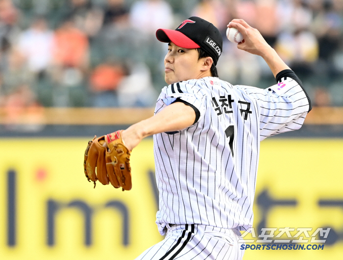Oh my god. Korean starters have already won 20 games, and five starters will not lose consecutive games and win the first one. That's why we won first place. 