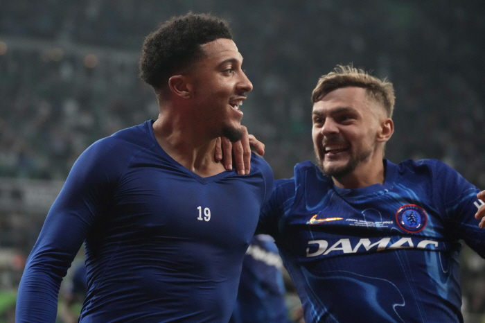 Sancho, who shouted Freedom, cried and returned to Manchester United for now...Chelsea Pays 9.3 Billion Penalty → Is it just Saudi Arabia