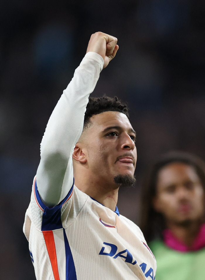 Sancho, who shouted Freedom, cried and returned to Manchester United for now...Chelsea Pays 9.3 Billion Penalty → Is it just Saudi Arabia