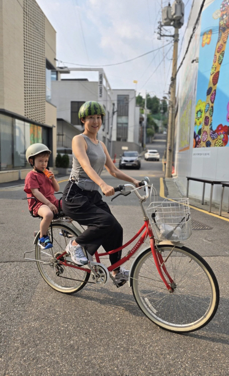 Sayuri, why did you wear that on your head..Son's School Fashion Shock