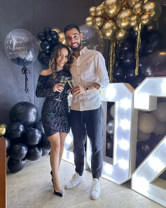 Three-year total of 372 billion → Fernandez, who has been kicked out of taxation, remains in pro-Manchester United...My wife's words caught me