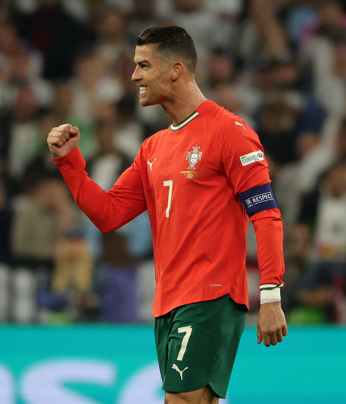 Are you 40 years old? Ronaldo is crazy! 137 goals in the A-match → 937 goals in total Portugal, 21 come-from-behind wins against Germany to advance to the Nations League final