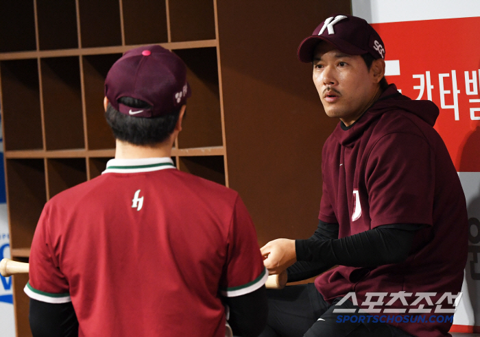 Beasts, wake up! The 22nd year of senior's debut → The reversal broke out...Captain's sincerity to be congratulated rather than sympathy