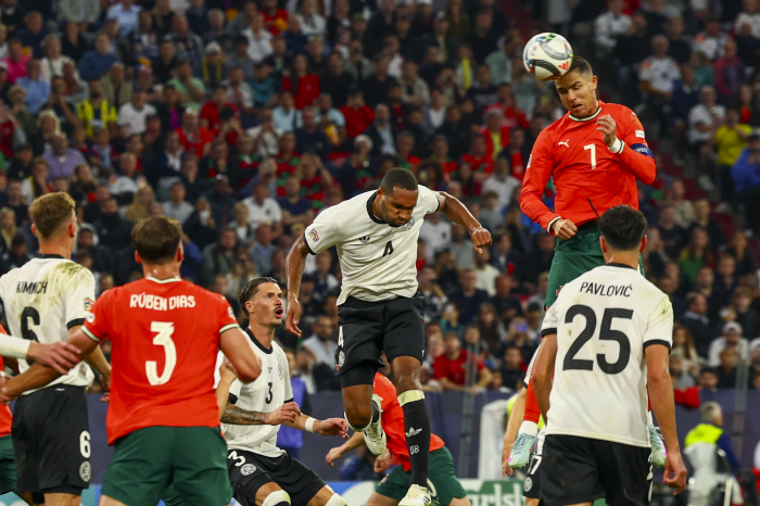 Dignity of Sweet Naldu...Delightful response to fan collision mistake in wheelchair, hero with true human Ronaldo's 137th goal