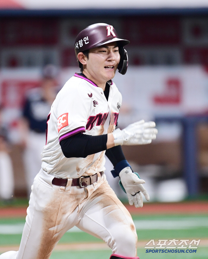 Episode 4 is not over yet? Silent resignation, Lotte foreigners, 10 hits, 9 runs, worst pitch...From the first inning, I hit hard → I didn't even get help in defense 
