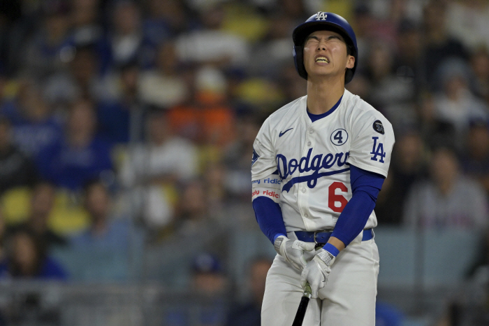 Excluding Kim Hye-sung from the starting right-hander, who has 86 rookies batting average, and being hit by foul pitches? Triple-A outfielder on call-up standby