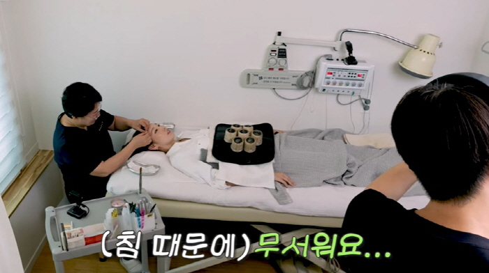 Han Hye-jin's face was twice as thick as both cheeks that changed significantly after acupuncture surgery (Han Hye-jin)