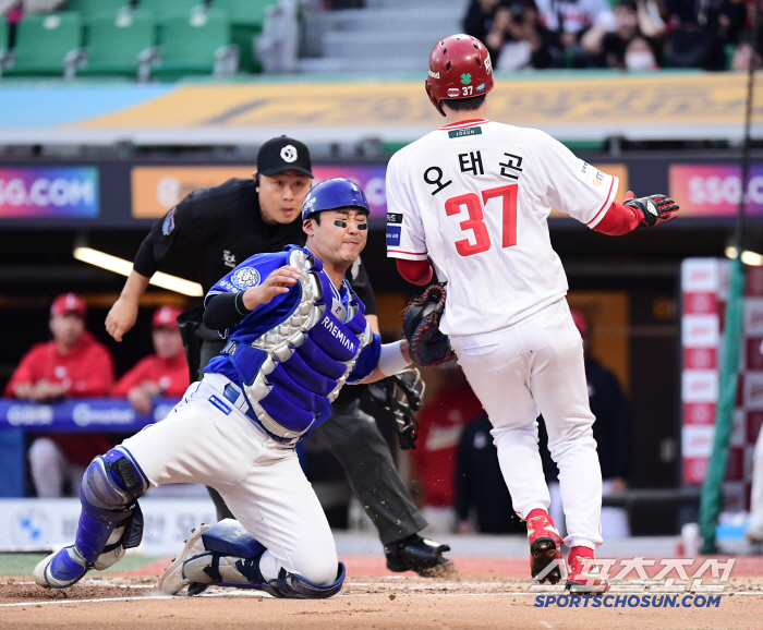 Koo Ja-wook 3 hits & Lee Ho-sung 2 ⅓ innings SV losing streak ended...Lee Seung-hyun wins 2 games, Samsung overpowered the white QS SSG