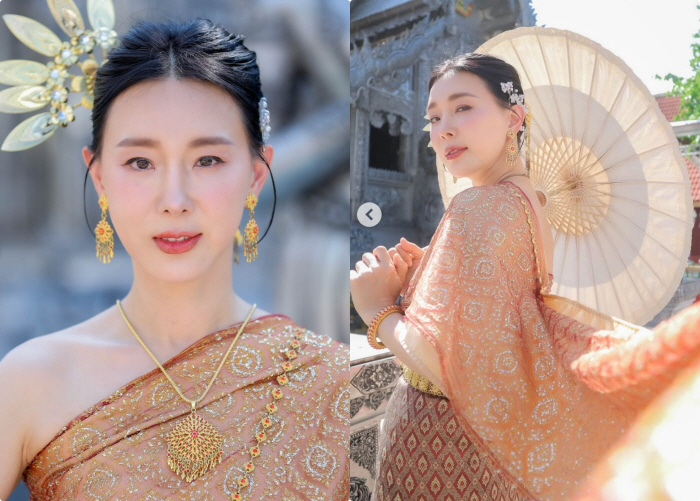 Lee Jihye♥Taeri, I thought you were a native of Thailand..Family photo of suspected nationality makes me laugh strangely