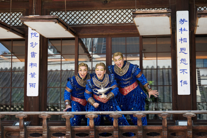 Musical Aladdin Genie Jung Sung-hwa, Jung Won-young, Kang Hong-seok, and Good Morning America MV appearance