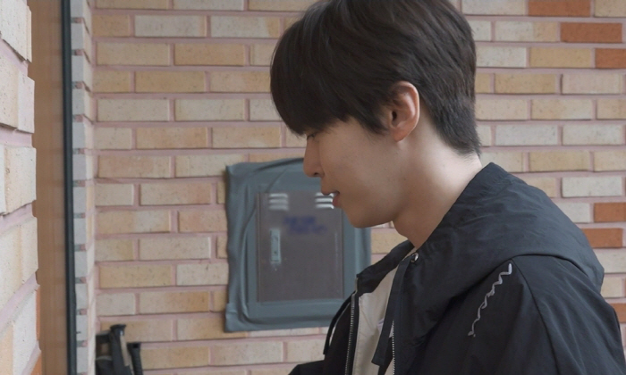 NCT Doyoung was so scared of the emergency room alone after taking cold medicine. (Na Hon San)