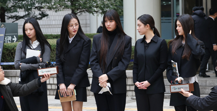 NewJeans vs. ADOR Second Court Battle Over Contract Validity Begins