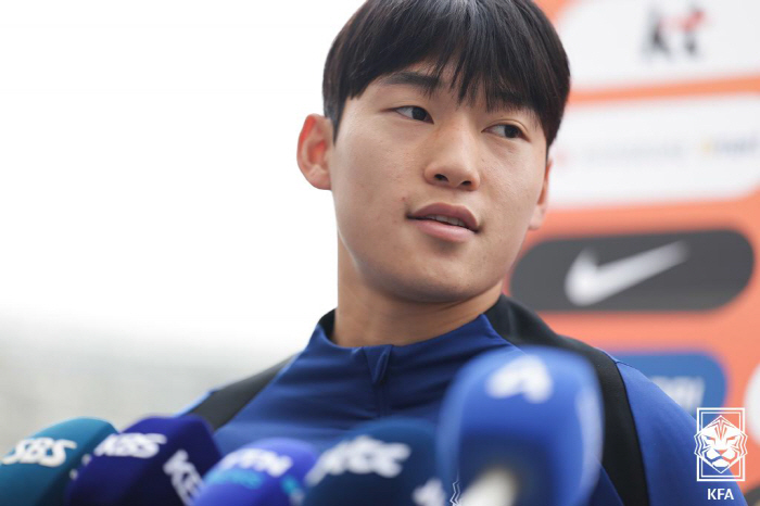  Lee Min Sung Ho, come on! Bae Joon-ho's ace mode announces the starting list for the match against Australia, selecting a large number of K Leaguers