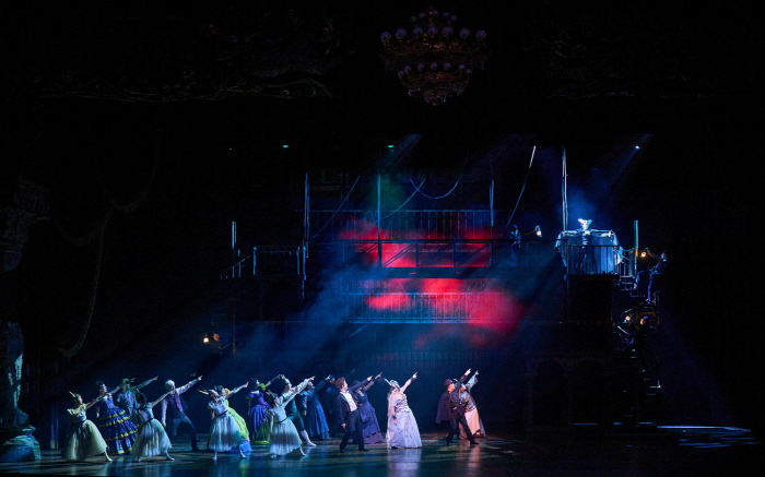Park Hyo-shin and Kai Shine in 10th Anniversary Opening of Musical 'Phantom'