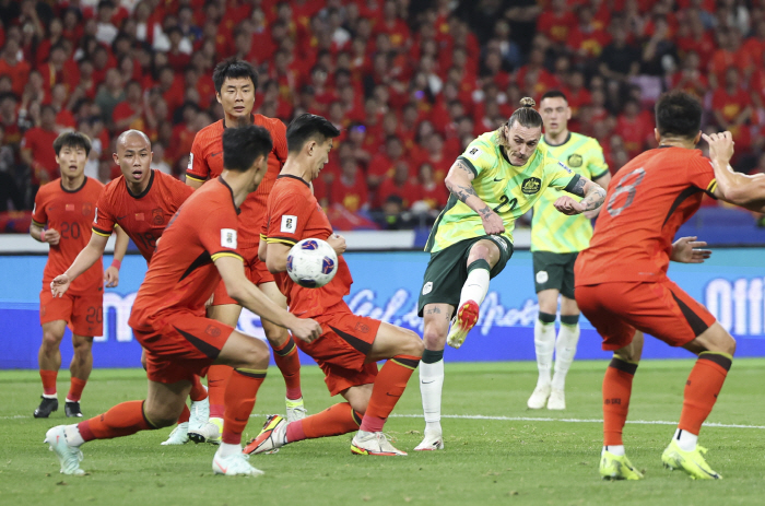Soccer is the worst! Even before the game, the main focus of the public opinion is on Indonesia's side.  It may be shaken by the booing of the fans