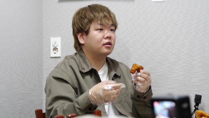 48-year-old Jeon Hyun-moo only has open relationships twice → Rumors of dating with 20-year-old 女 Ana were rejected (Jeon Hyun-moo's plan)