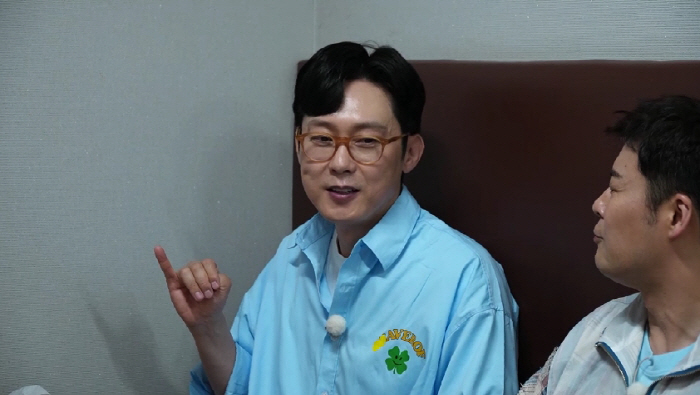 48-year-old Jeon Hyun-moo only has open relationships twice → Rumors of dating with 20-year-old 女 Ana were rejected (Jeon Hyun-moo's plan)