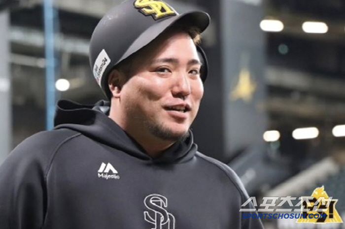If you can't play baseball, there's no room. Jeon Kyung-gi played 4 times → 7 times relegation → Except for the starting pitcher in 196 games, the fall of last year's home run RBI king 