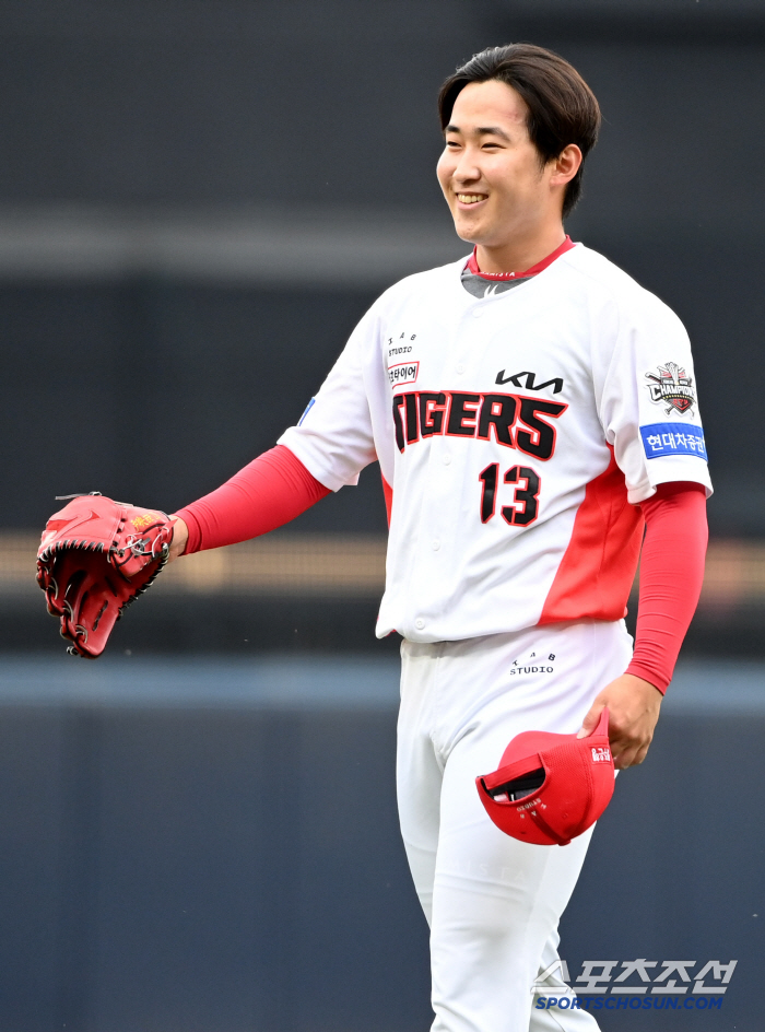 I'm proud of you, Yoon Young-chul beat Hanwha for the first time in 351 days...Park Chan-ho  Wizdom Home Run Chorus 