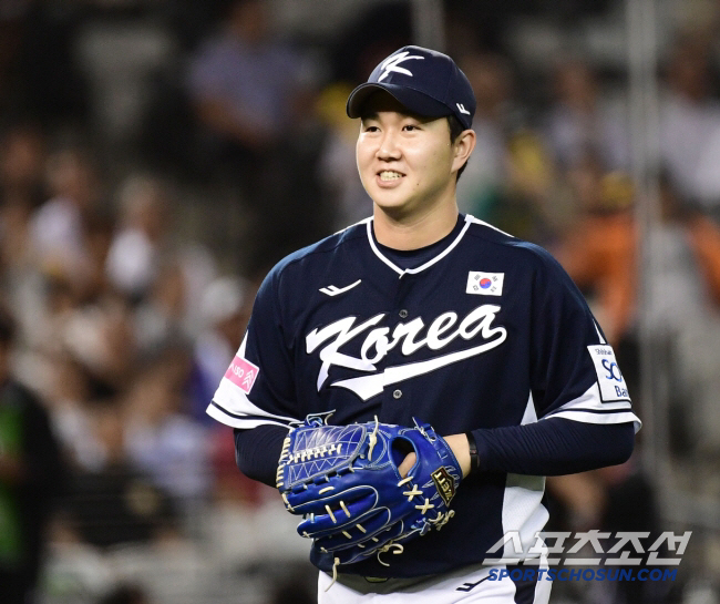 LG manager Yeom Kyung-yeop was injured in the national team, but the reason why he was grateful for the transfer to Korea University for providing the cause of the injury was because