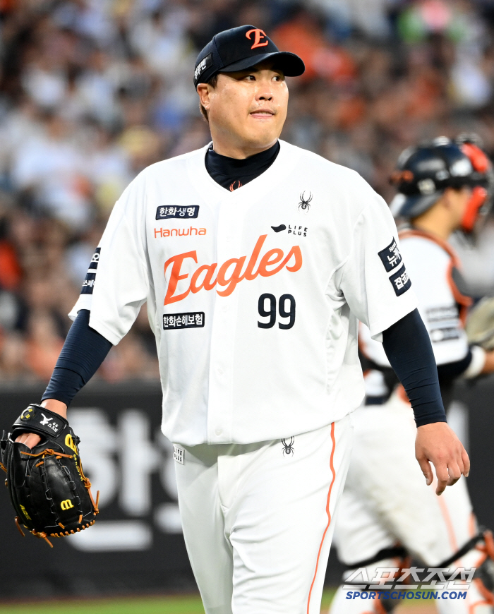 Ryu Hyun-jin is not done in the first half of the year. Thank God, Hanwha only takes two turns off…The replacement is Cho Dong-wook 